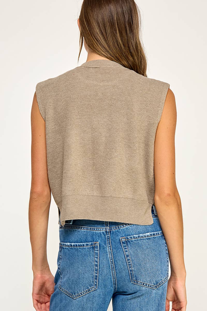 RIBBED SLEEVELESS KNIT TOP