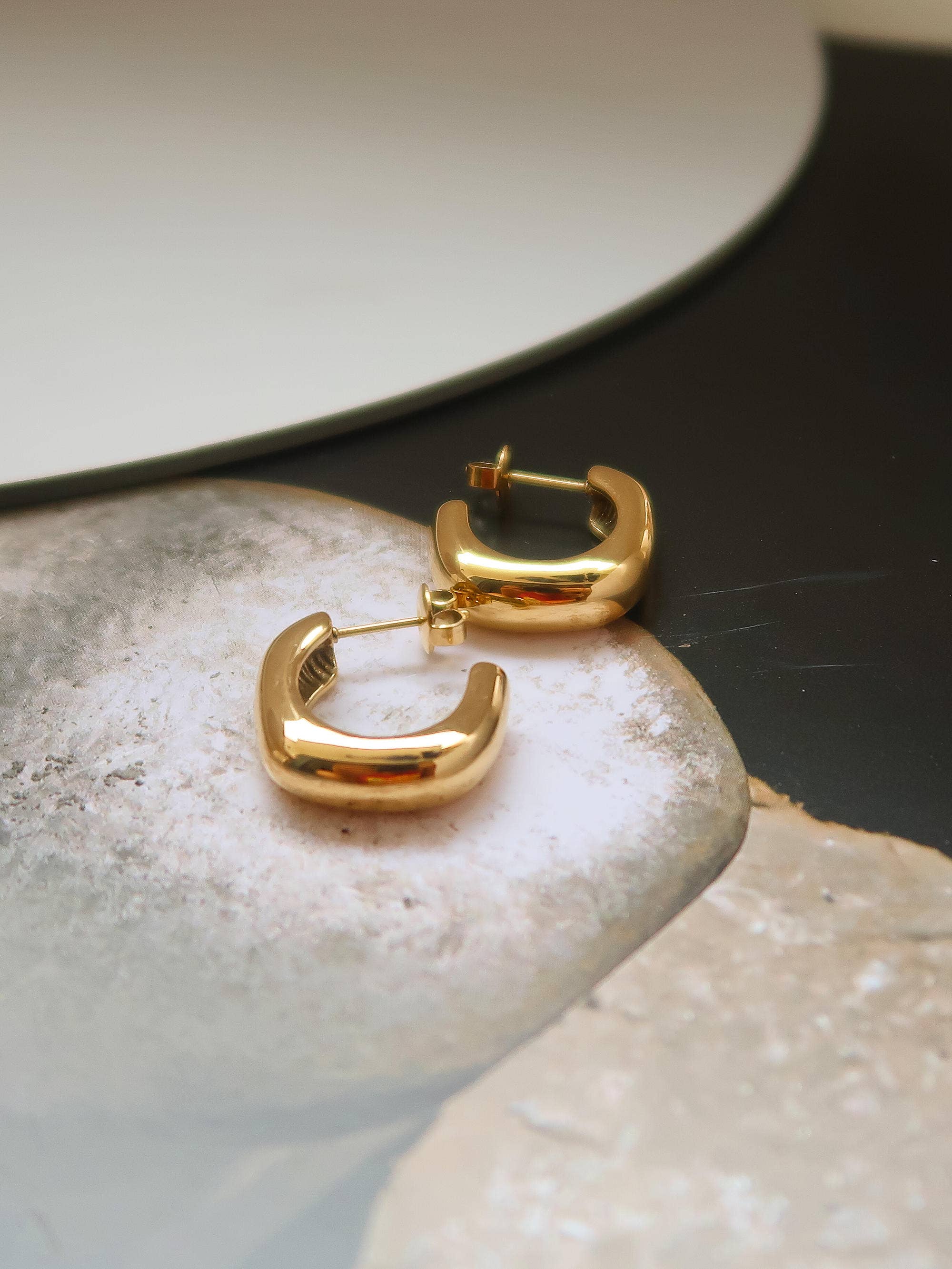 Non-Tarnish Classic C Hoop Earring