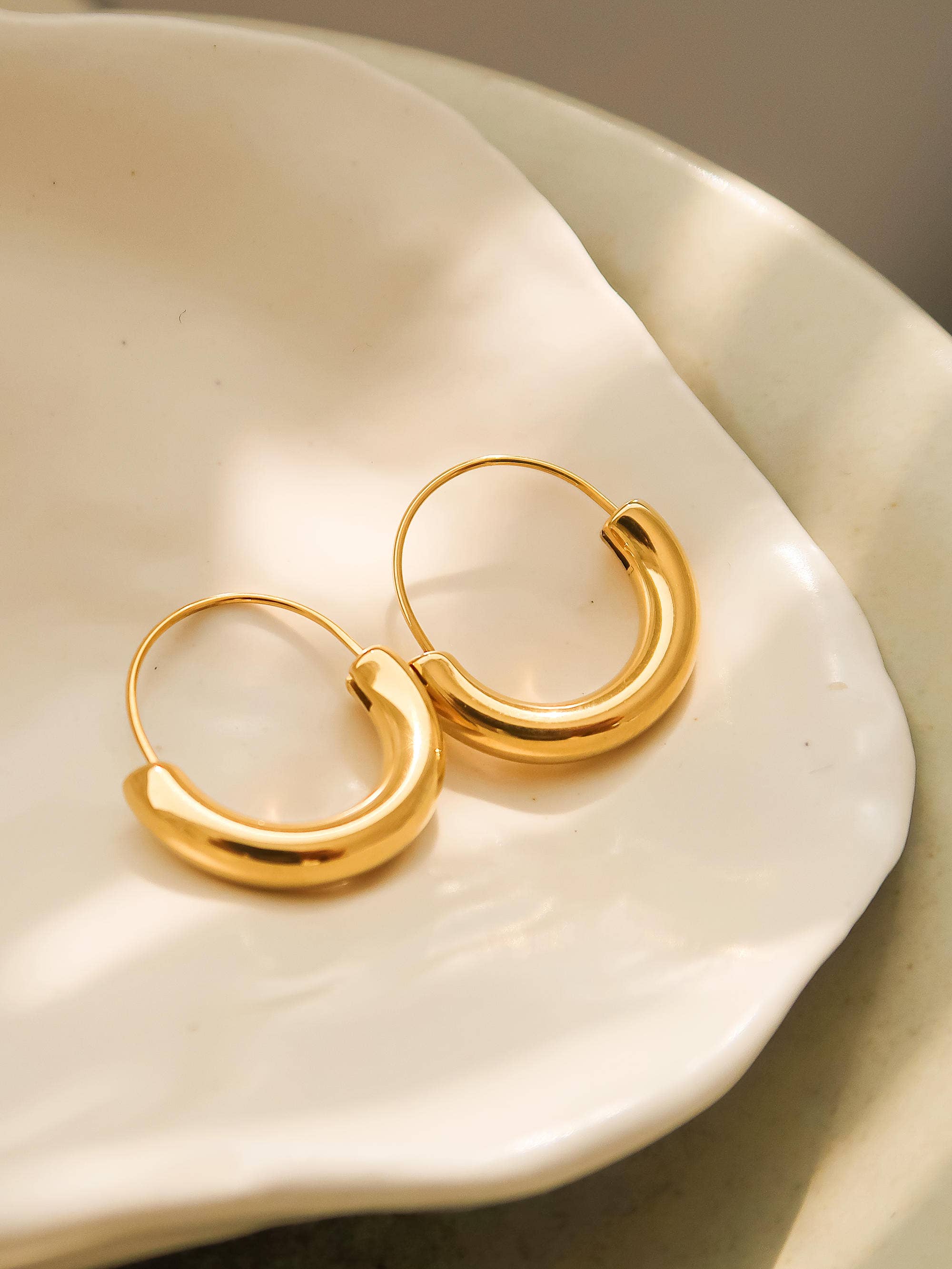 18K Non-Tarnish Hoop Earring
