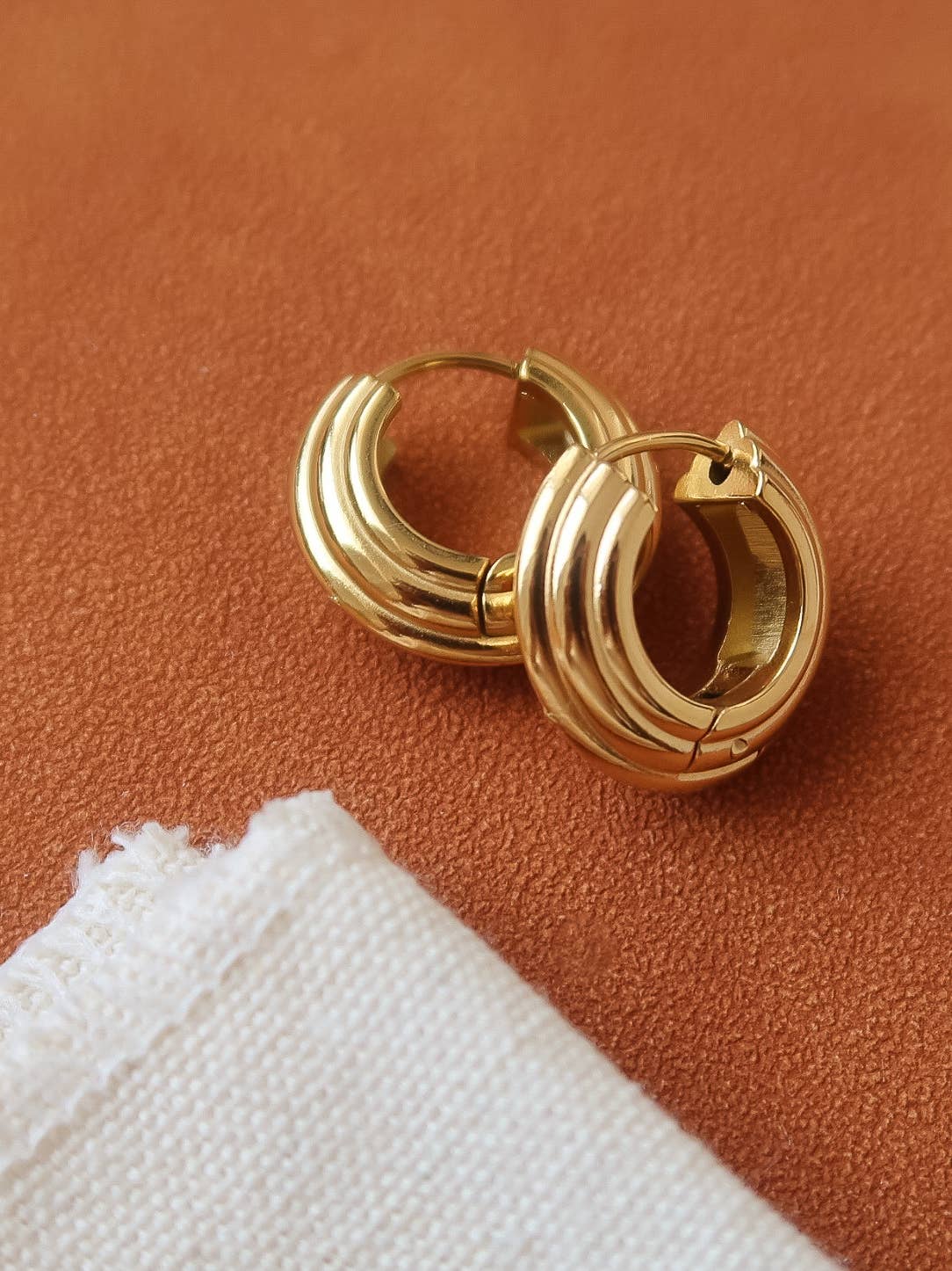 18K Gold Non-Tarnish Hoop Earrings