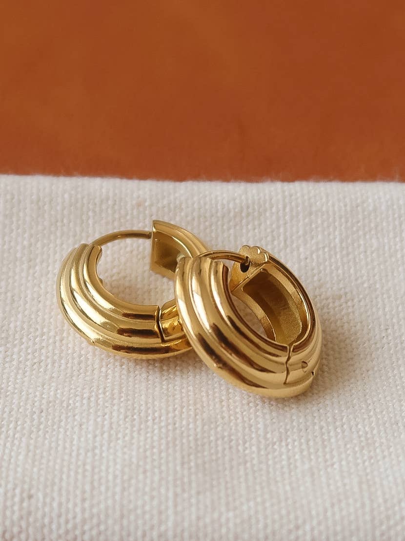 18K Gold Non-Tarnish Hoop Earrings