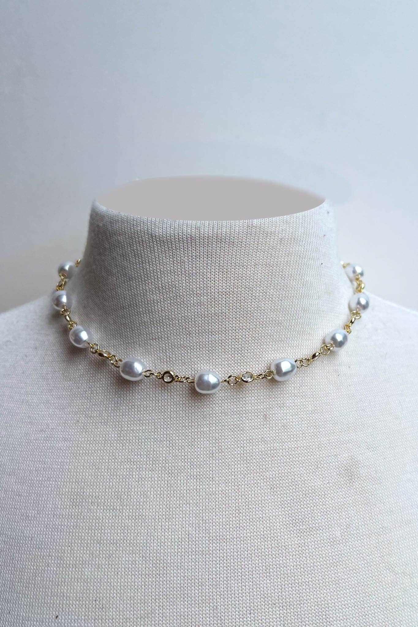 Gold Short Necklaces