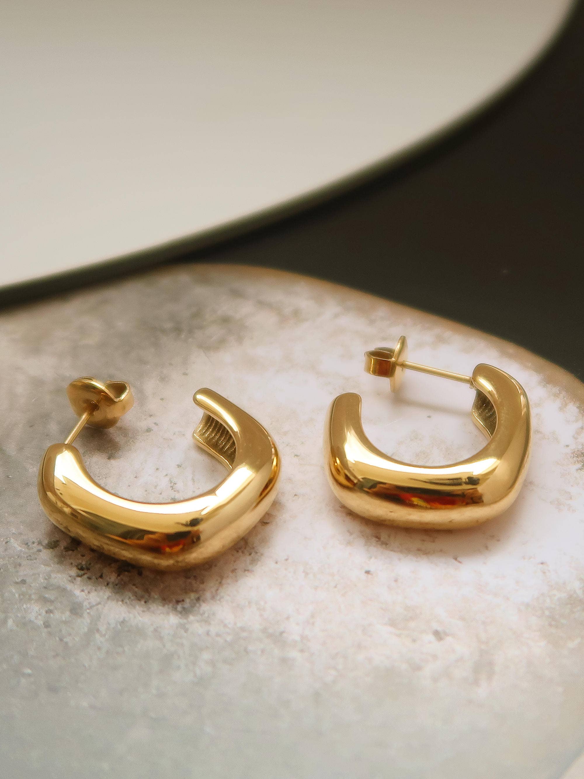Non-Tarnish Classic C Hoop Earring